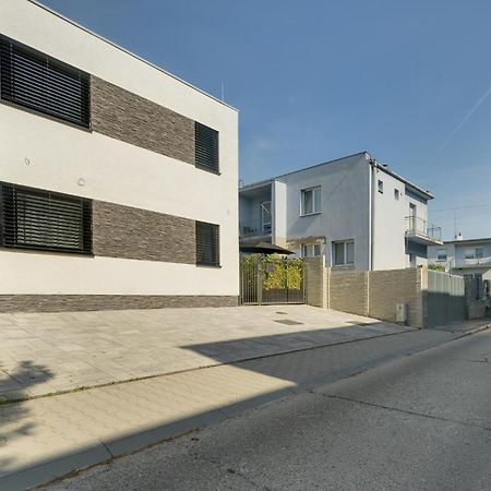 Milan&Eva Apartman Svätý Jur Kültér fotó